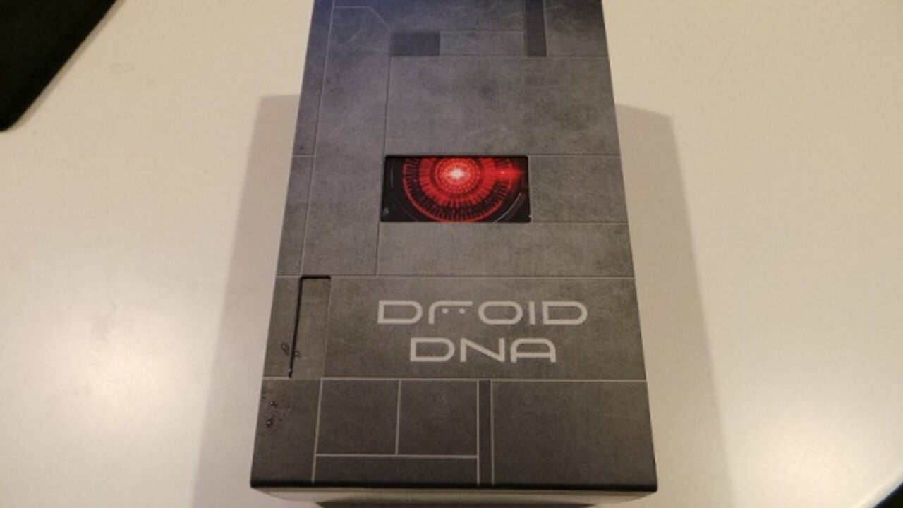 HTC Droid DNAのVerizon社員限定版が届きました