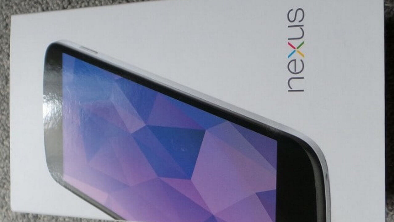 Nexus 4 WHITEカラーが届きました