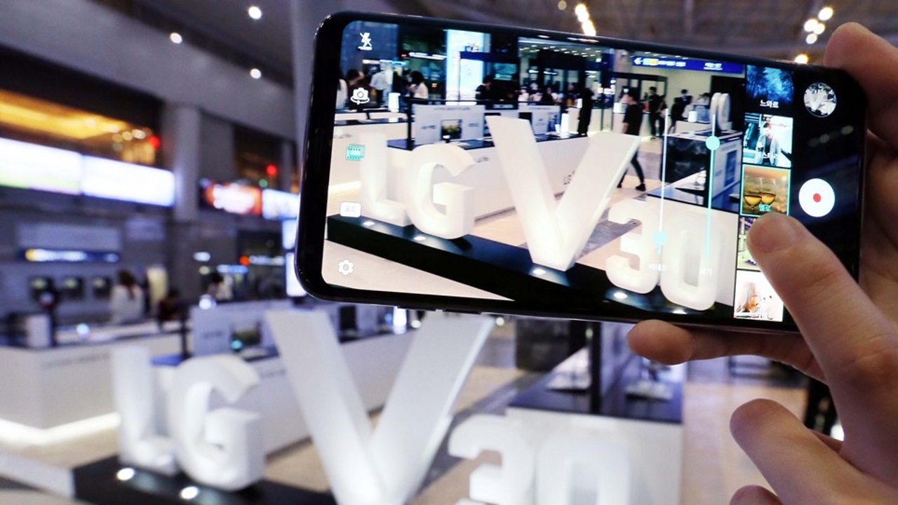 韓国では「LG V30」予約者に「Daydream View」を約100円で販売へ