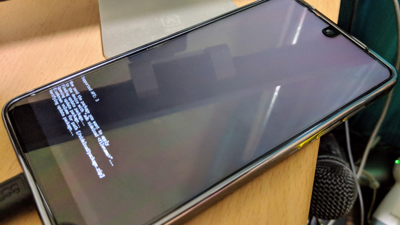 「Essential Phone」Android 8.0 BetaアップデートはUSB 3.0対応ケーブル推奨